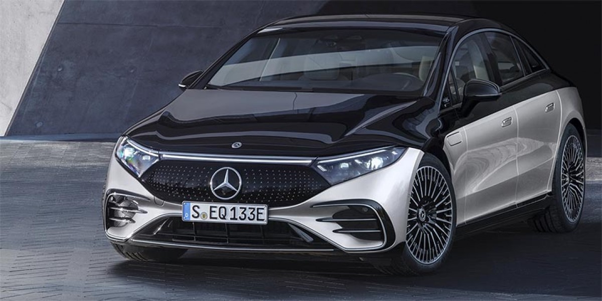 Mercedes EQS 2024